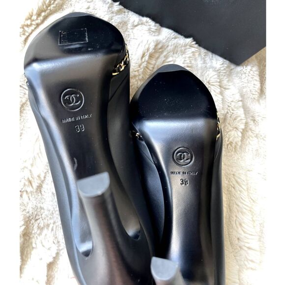 Black Chanel Leather Platform Pumps 38.5 / US 8.5 - Picture 9 of 11